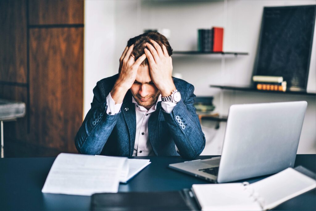 The Ultimate Guide to Employee Burnout: How Leaders Reduce It Daily