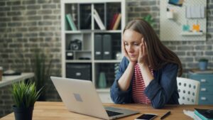 Narcissistic Boss? Try These 5 Effective Ways to Cope